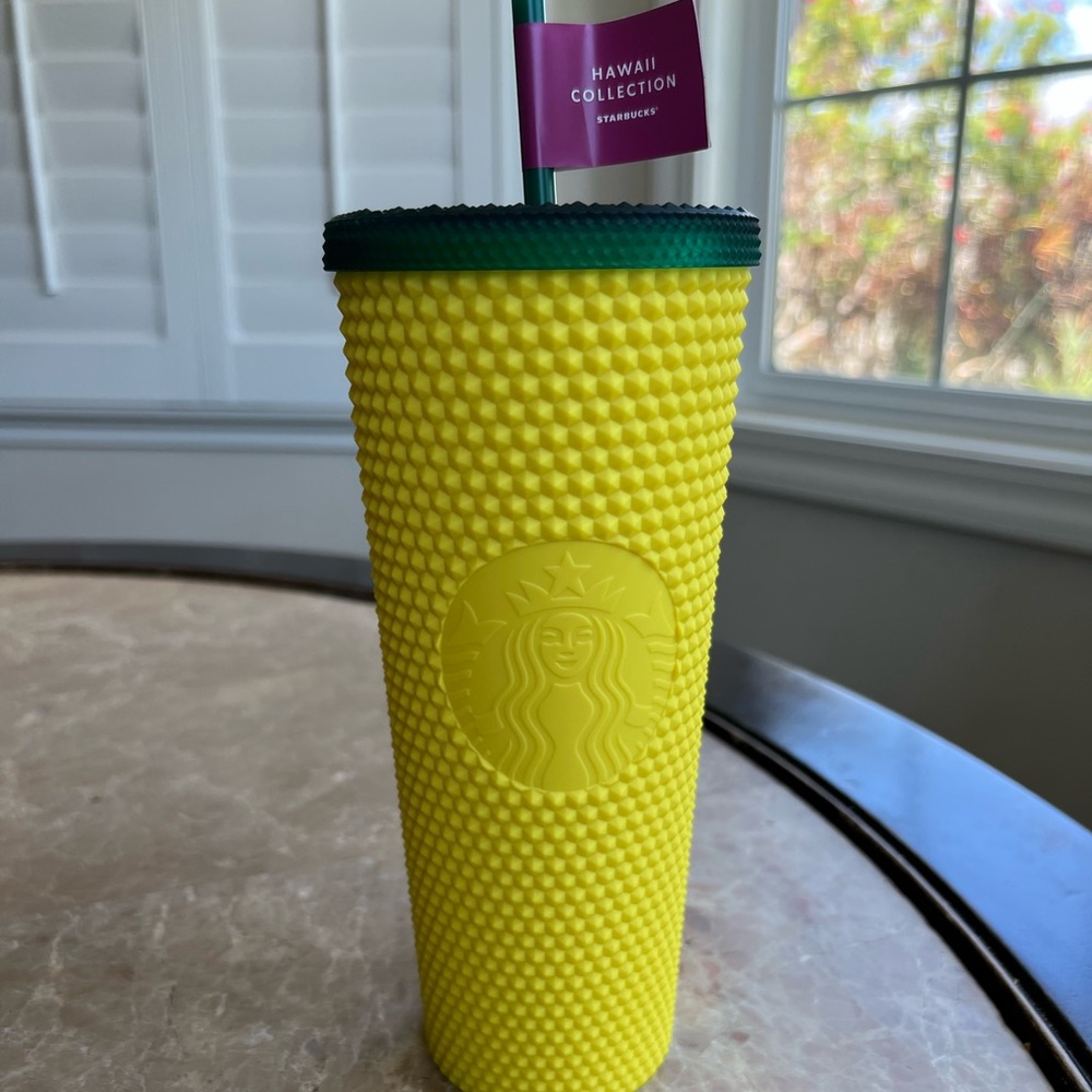🌈Hawaii Exclusive Pineapple Studded Starbucks Tumbler🌈